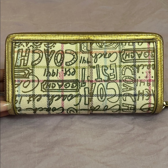 Coach graffiti limited edition wallet - Picture 1 of 5